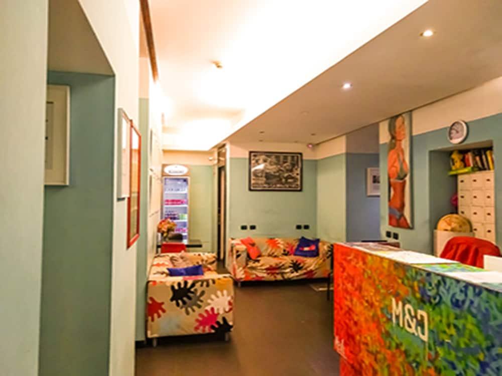 M&J Place Hostel Rome Roma Exterior foto