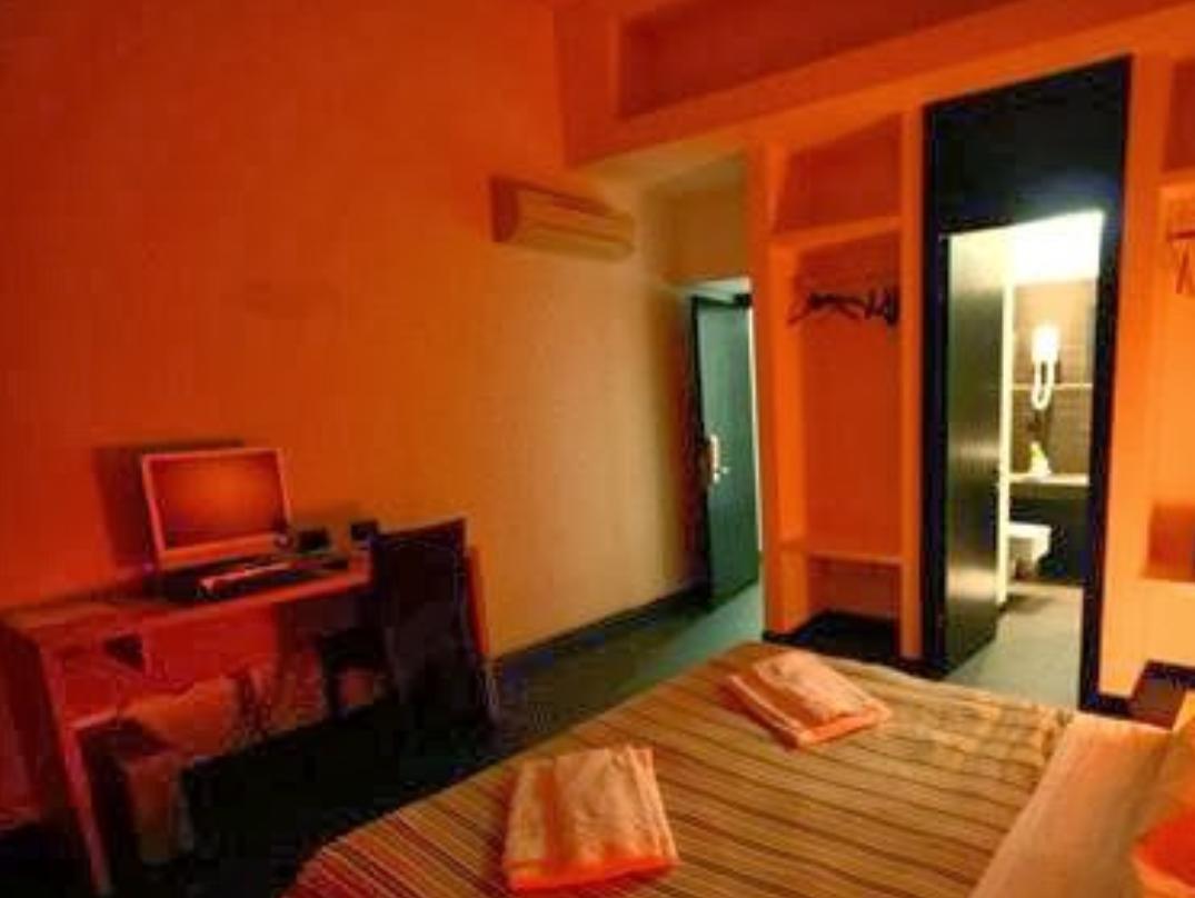 M&J Place Hostel Rome Roma Exterior foto